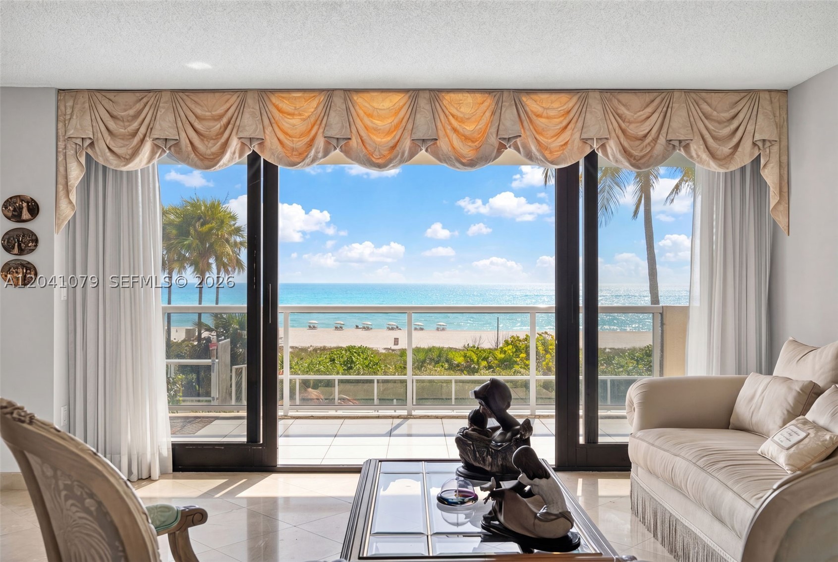LEXCELLENCE CONDO - Residential