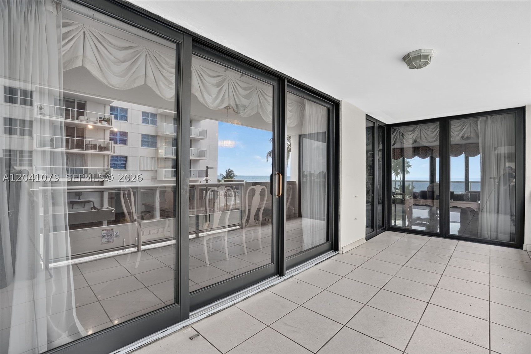 LEXCELLENCE CONDO - Residential