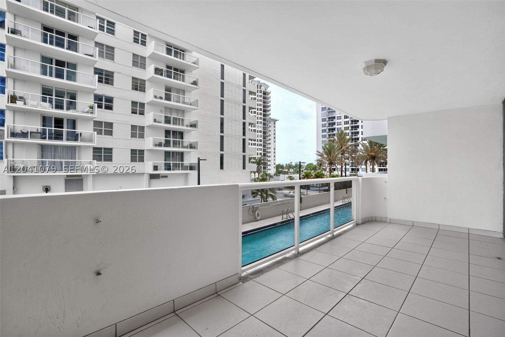 LEXCELLENCE CONDO - Residential