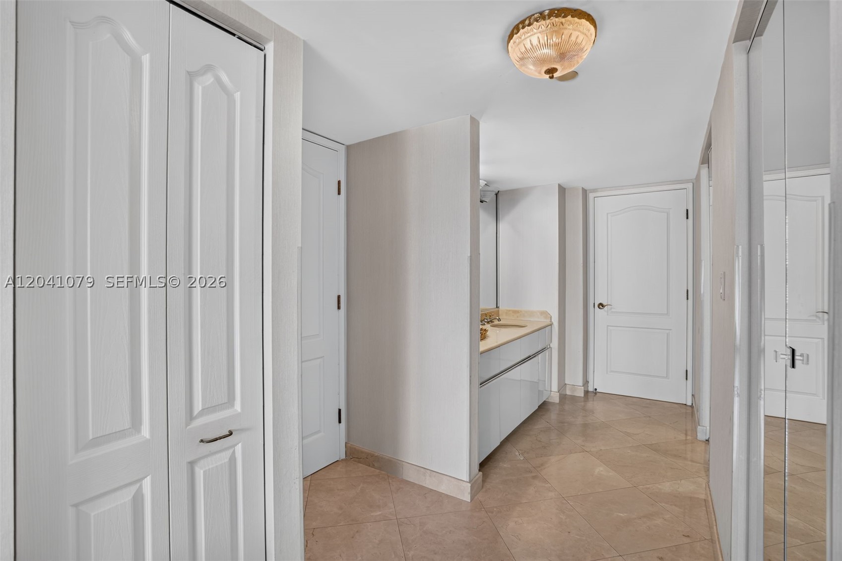 LEXCELLENCE CONDO - Residential