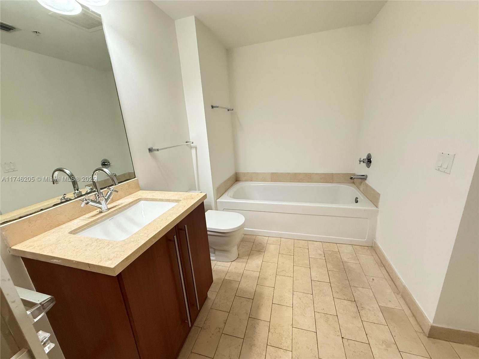 THE AXIS ON BRICKELL II C - Residential Lease