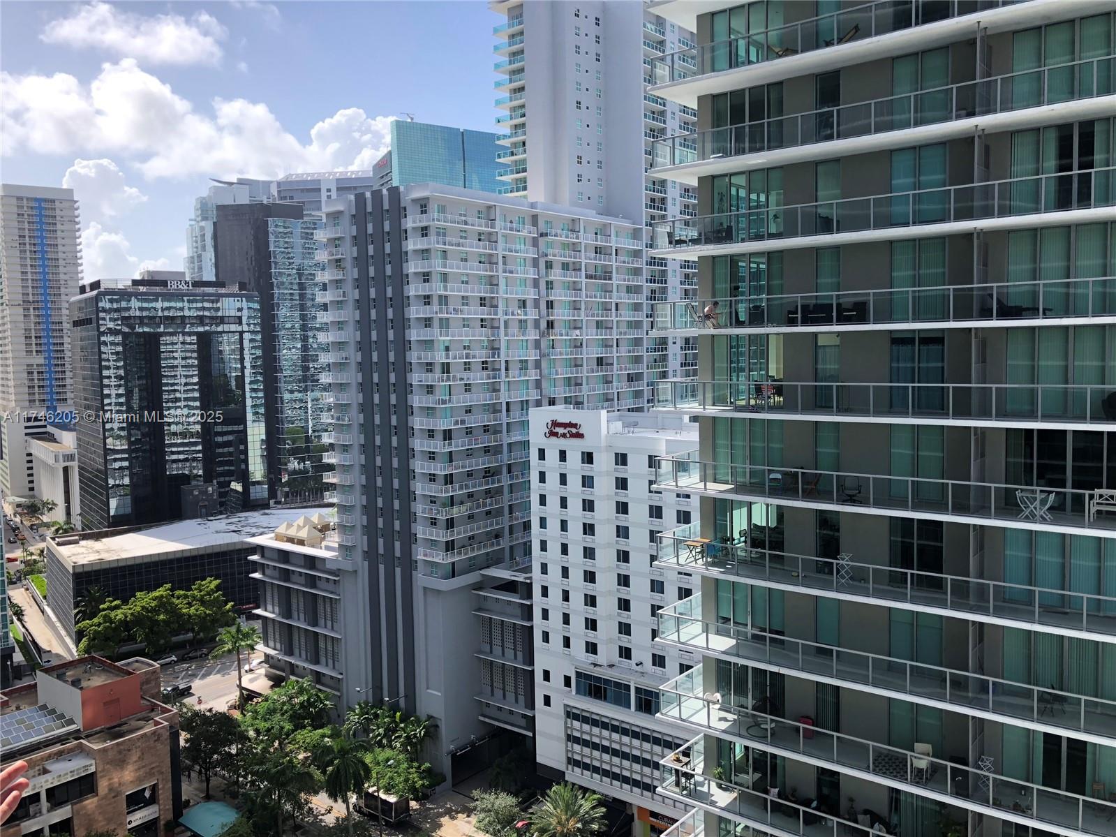 THE AXIS ON BRICKELL II C - Residential Lease
