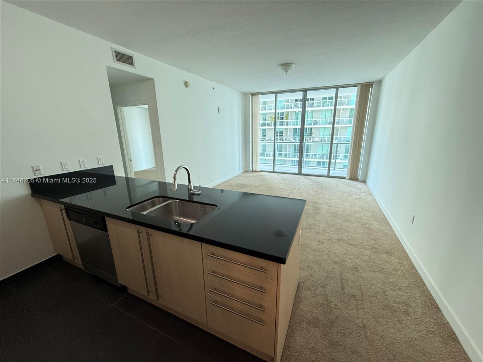 THE AXIS ON BRICKELL II C - Residential Lease