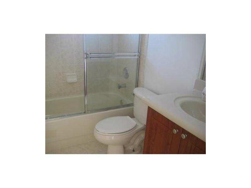 VILLAS AT NAUTICA THREE C - Residential Lease