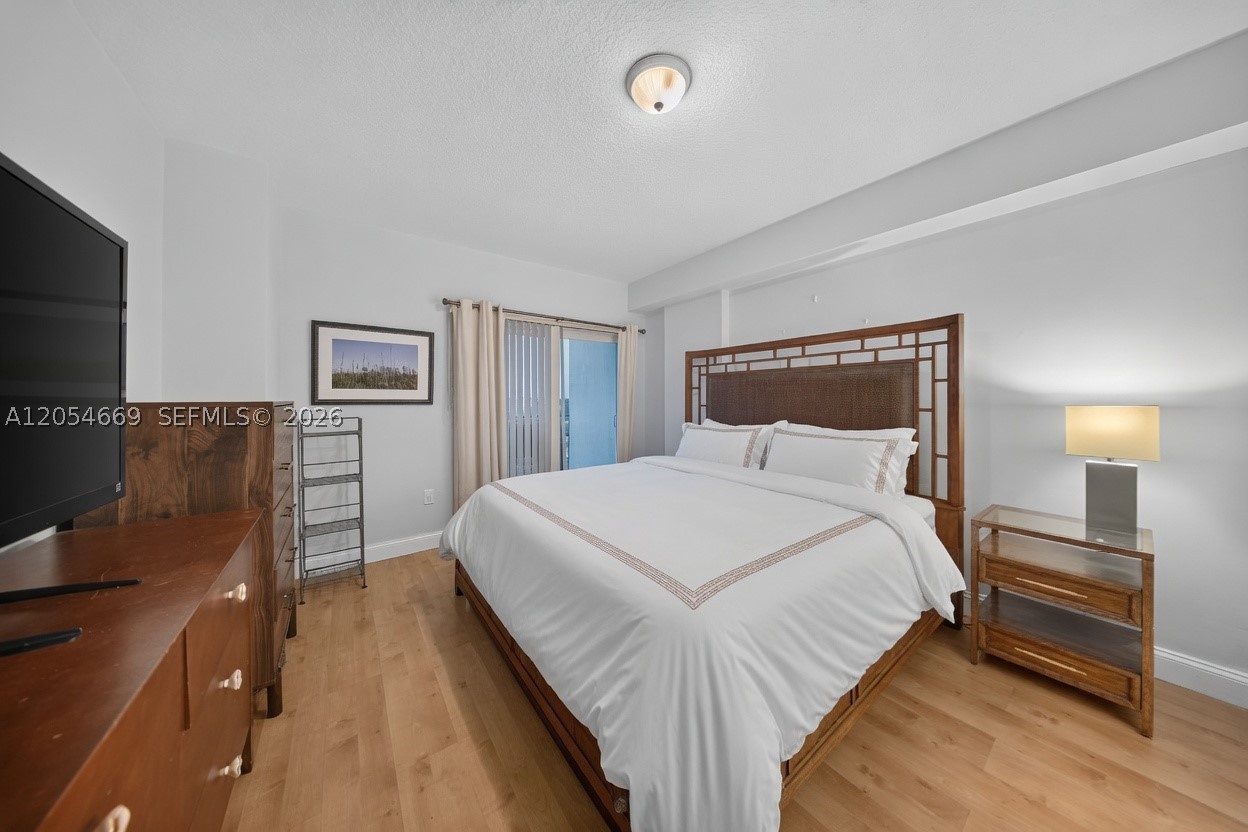 GABLES VIEW CONDO - Residential Lease