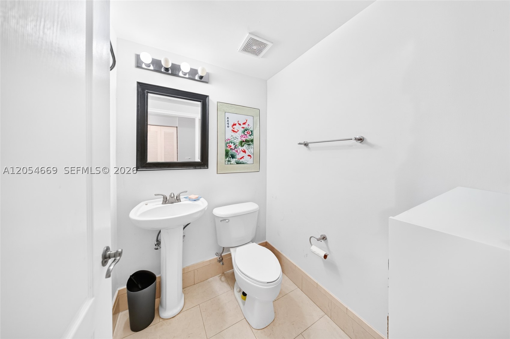 GABLES VIEW CONDO - Residential Lease