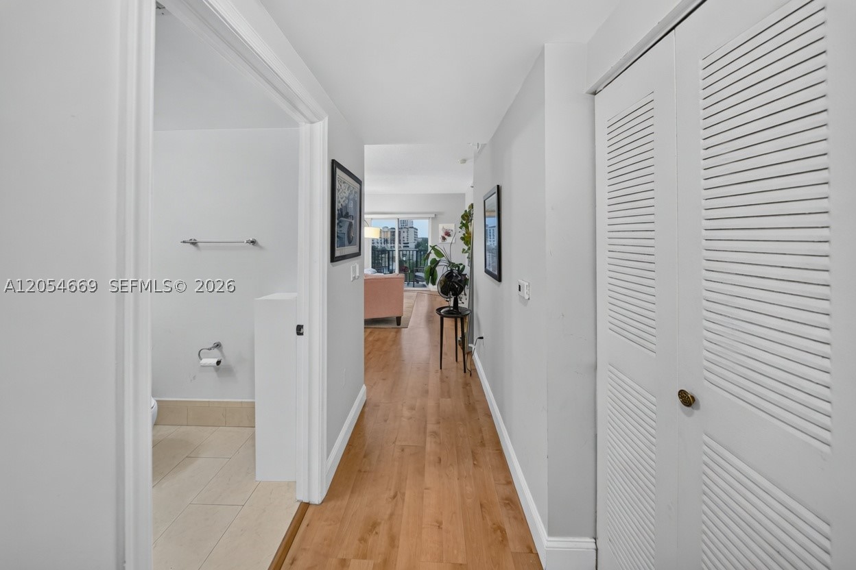 GABLES VIEW CONDO - Residential Lease