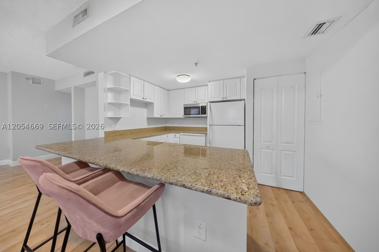 GABLES VIEW CONDO - Residential Lease