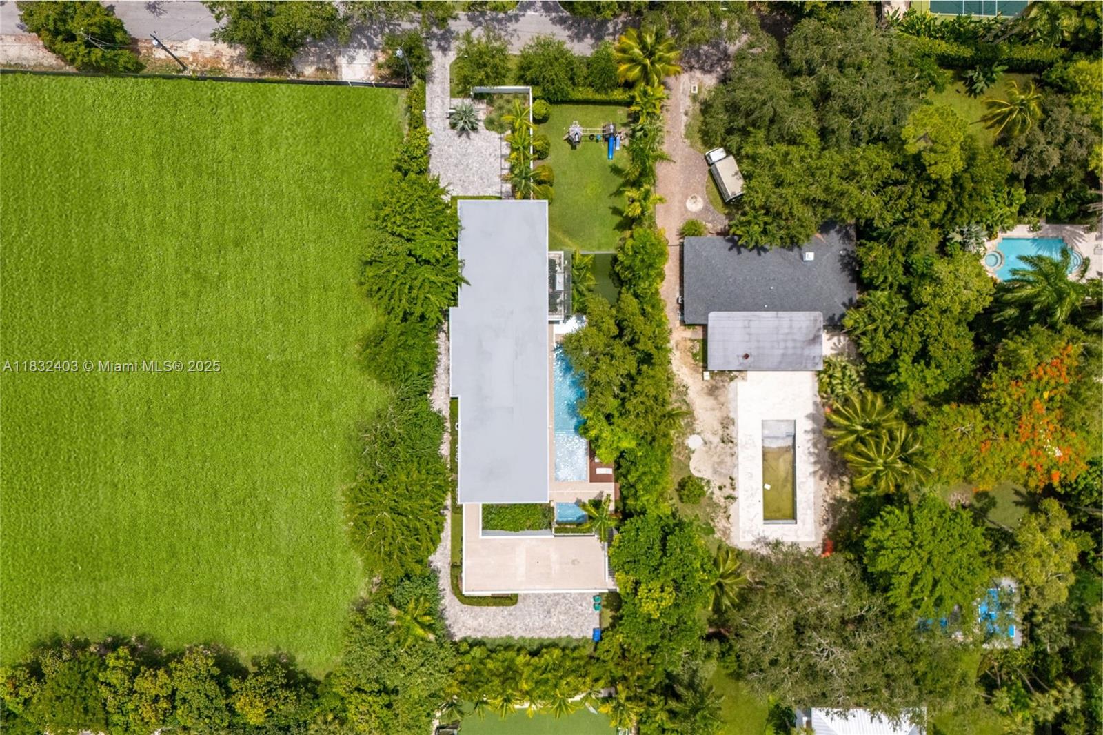 GRANADA PARK AMD - Residential