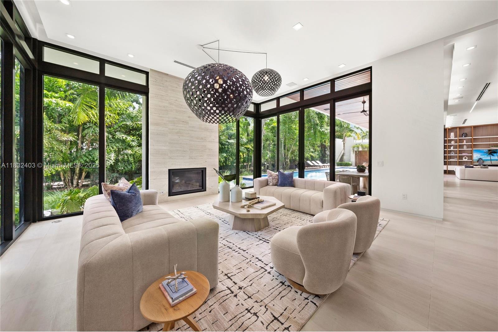 GRANADA PARK AMD - Residential