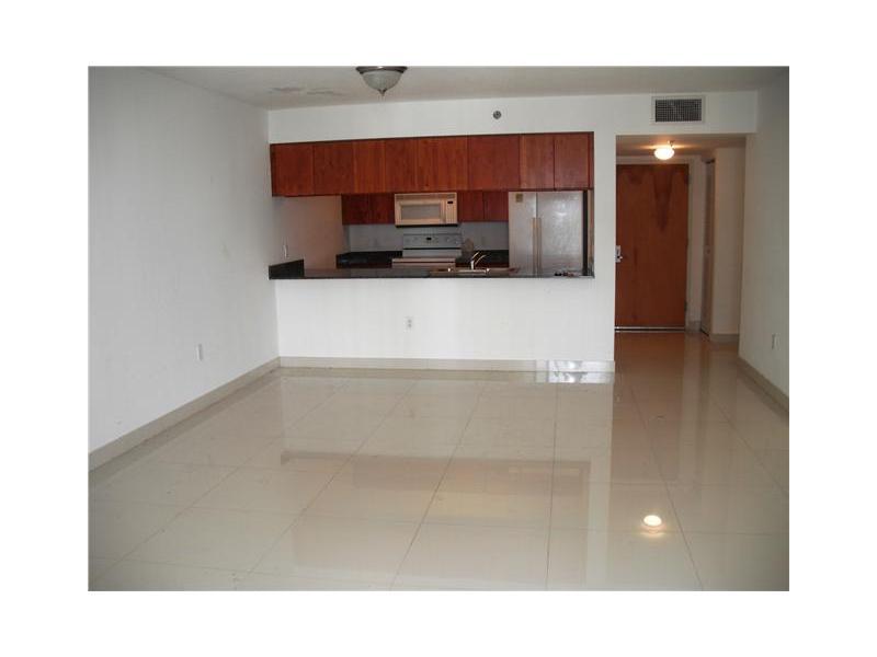 THE CLUB AT BRICKELL BAY - Residential Lease