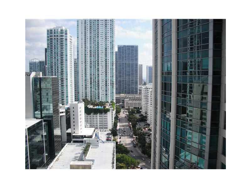 THE CLUB AT BRICKELL BAY - Residential Lease