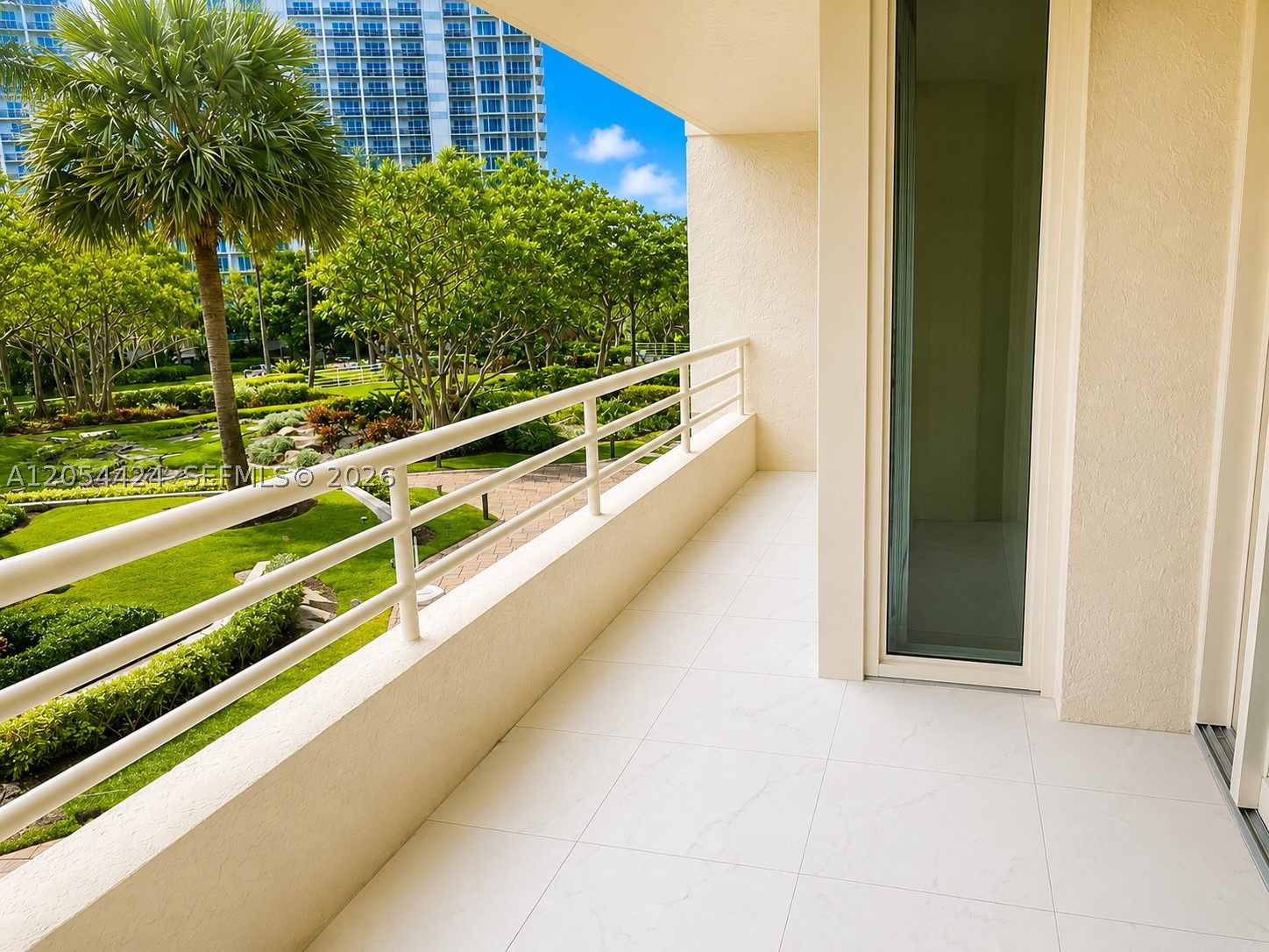 SEA RANCH CLUB OF BOCA II - Residential Lease