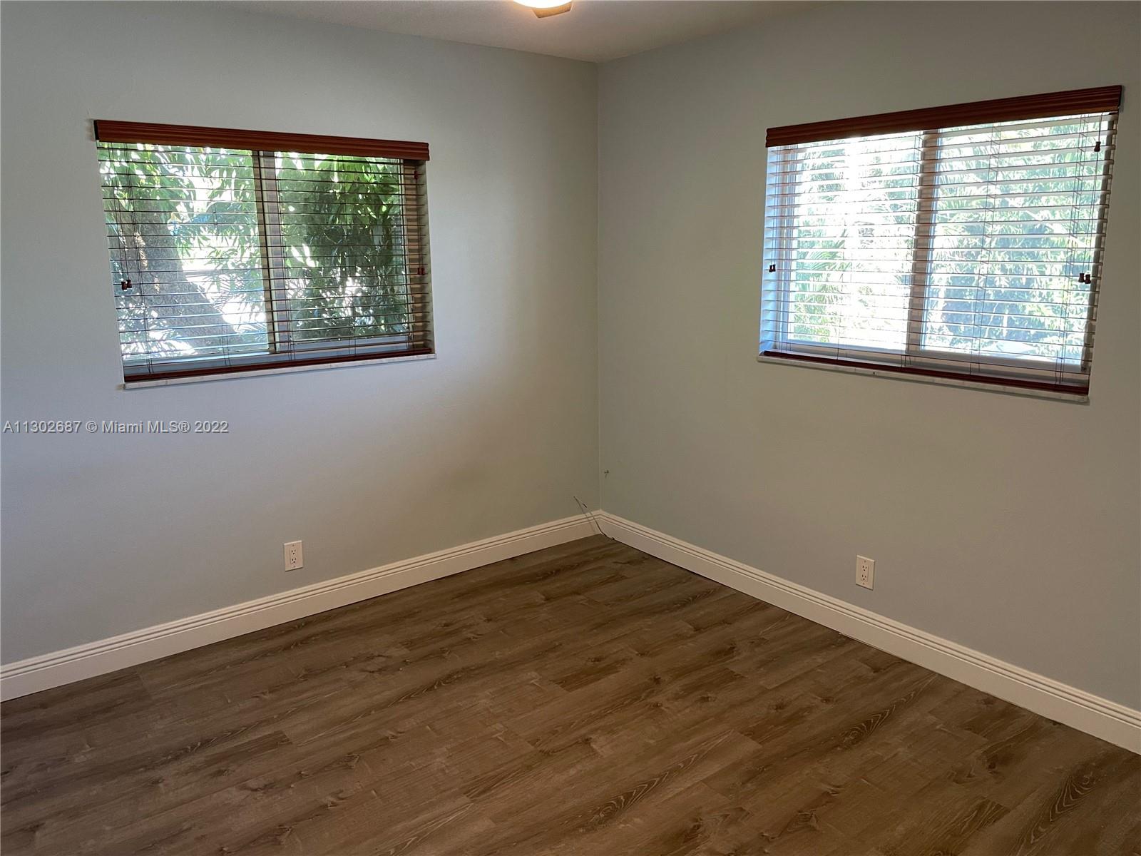 MIDDLE RIVER ESTATES - Residential Lease