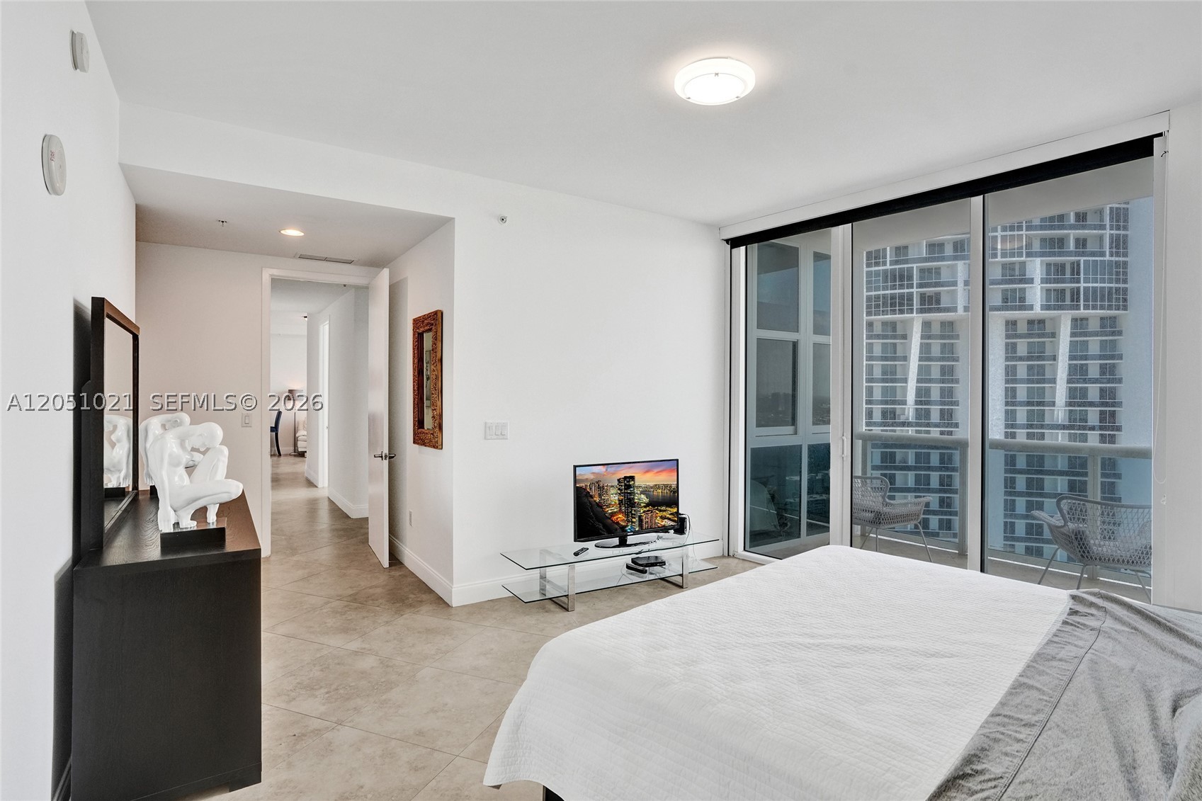 TRUMP ROYALE CONDO - Residential