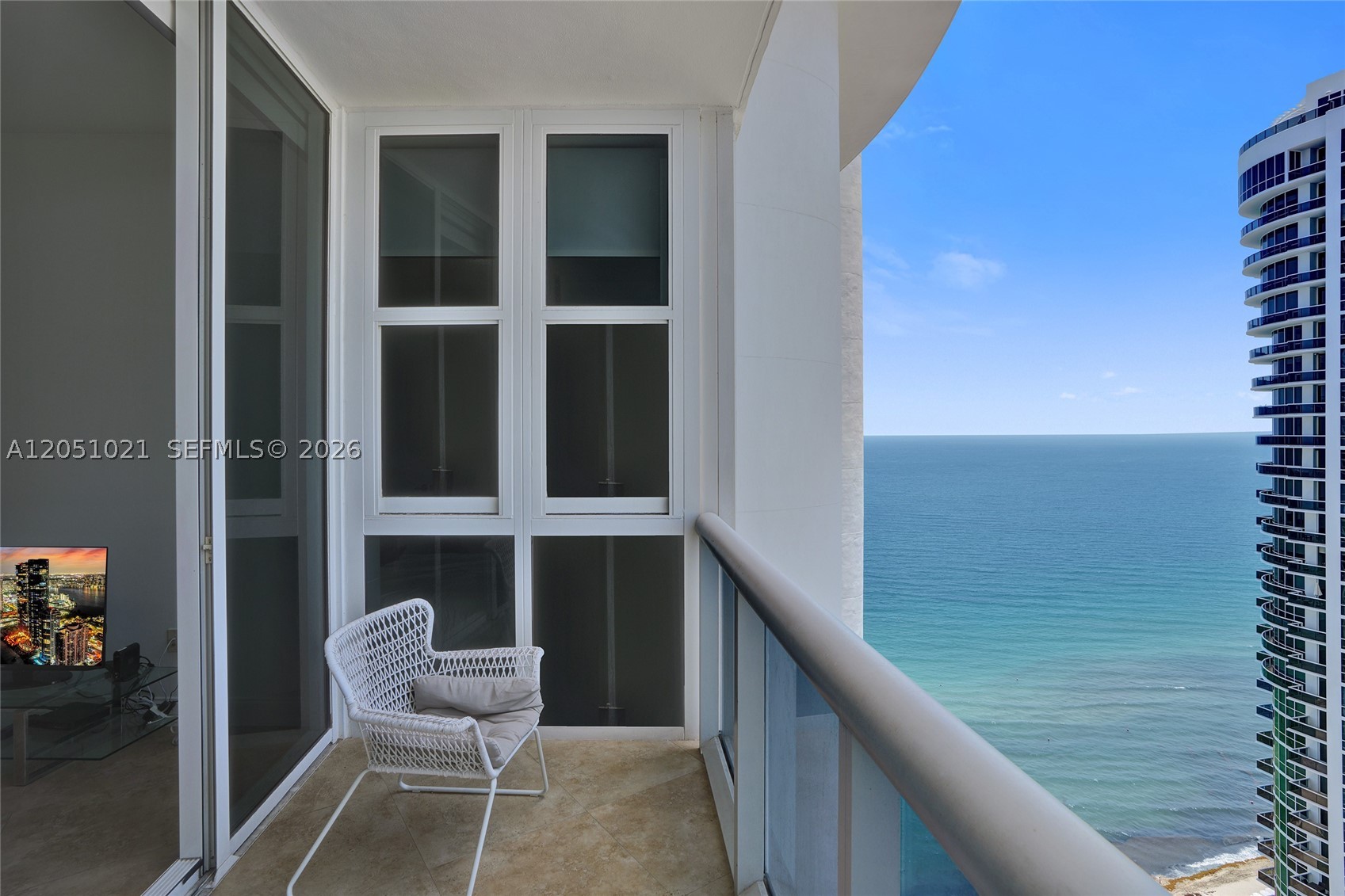 TRUMP ROYALE CONDO - Residential