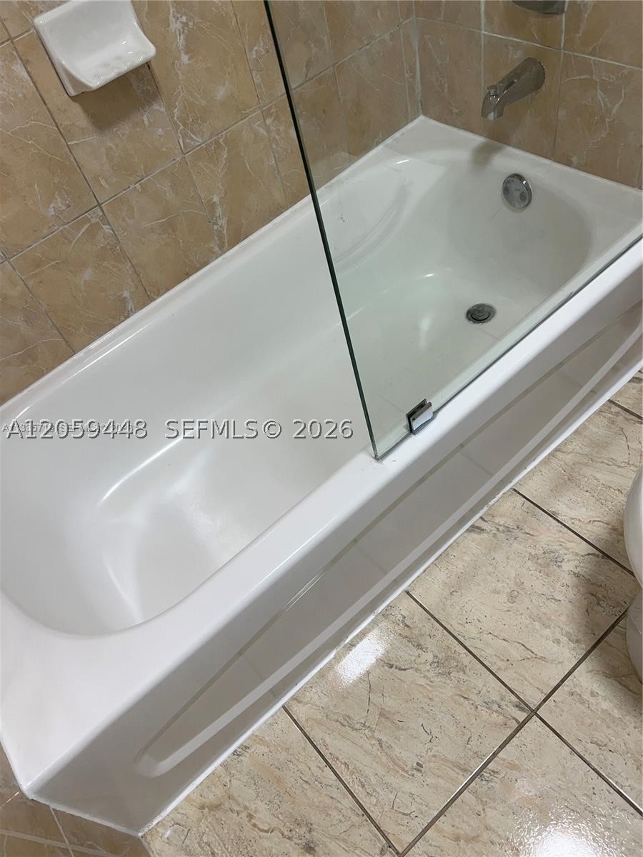 FLORIDIAN VILLAS CONDO PH - Residential
