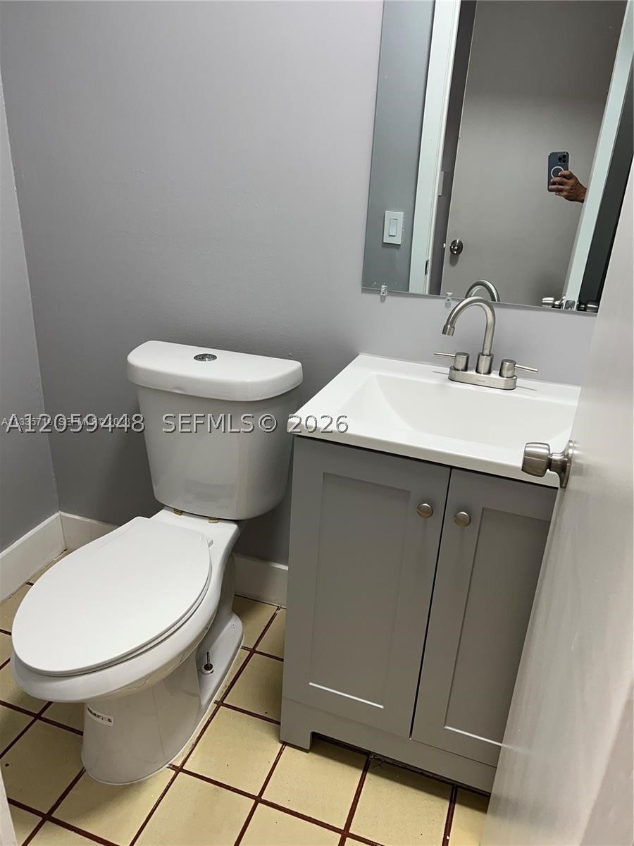 FLORIDIAN VILLAS CONDO PH - Residential