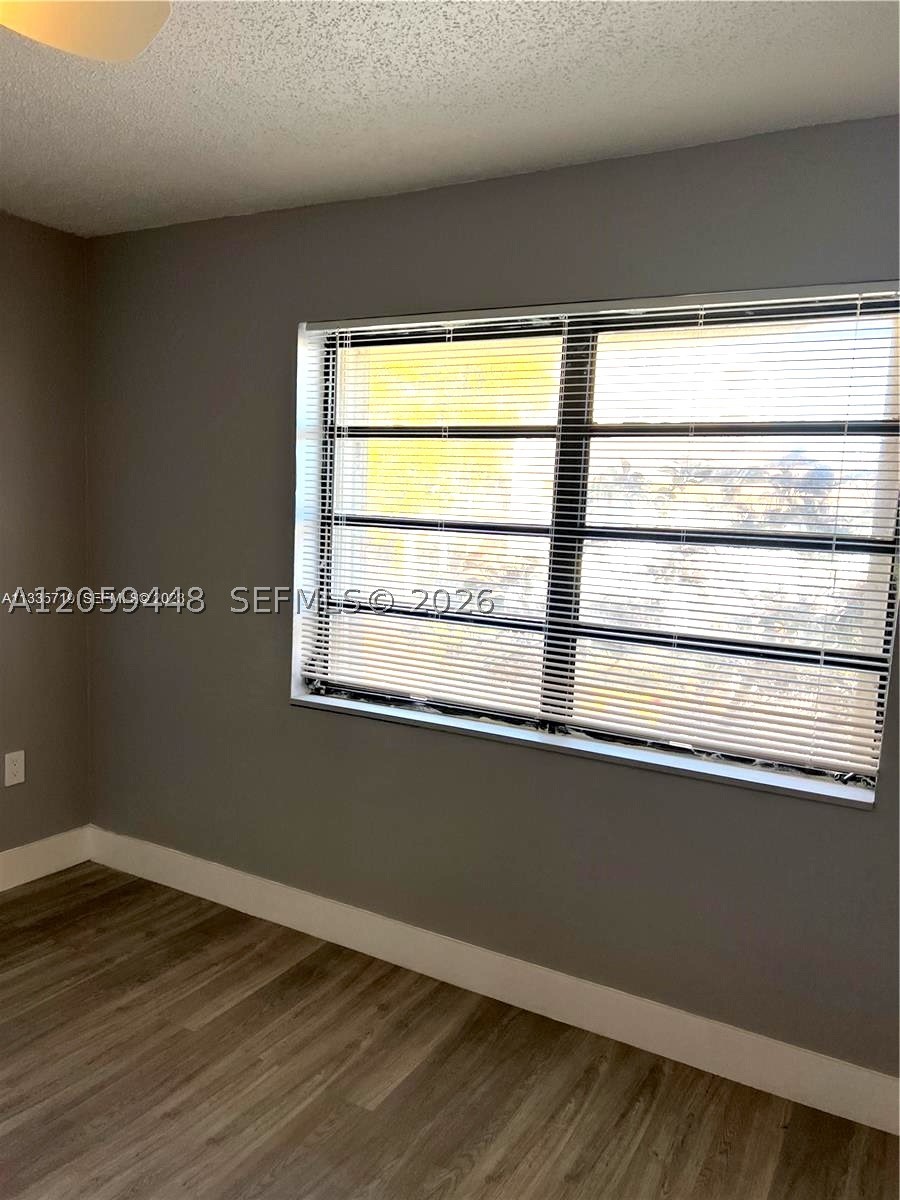 FLORIDIAN VILLAS CONDO PH - Residential