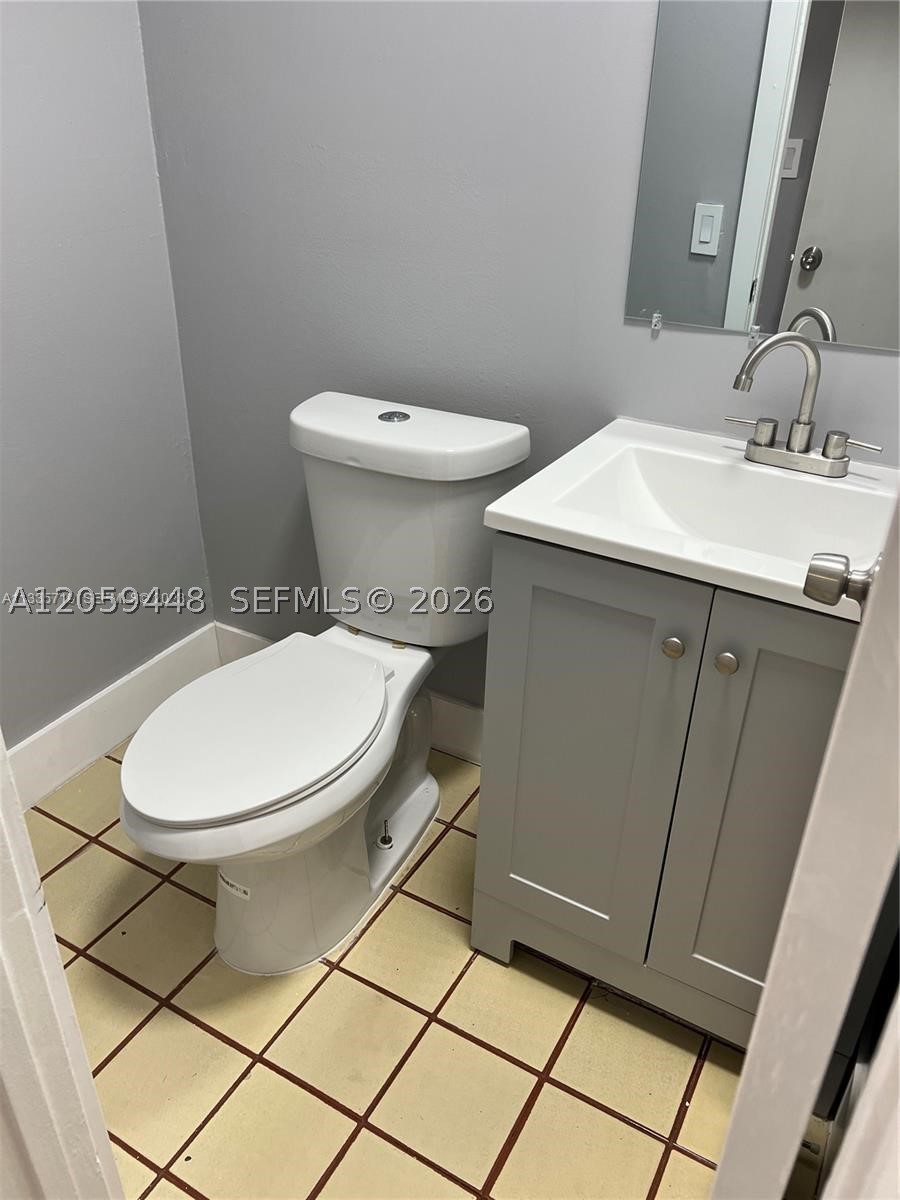 FLORIDIAN VILLAS CONDO PH - Residential