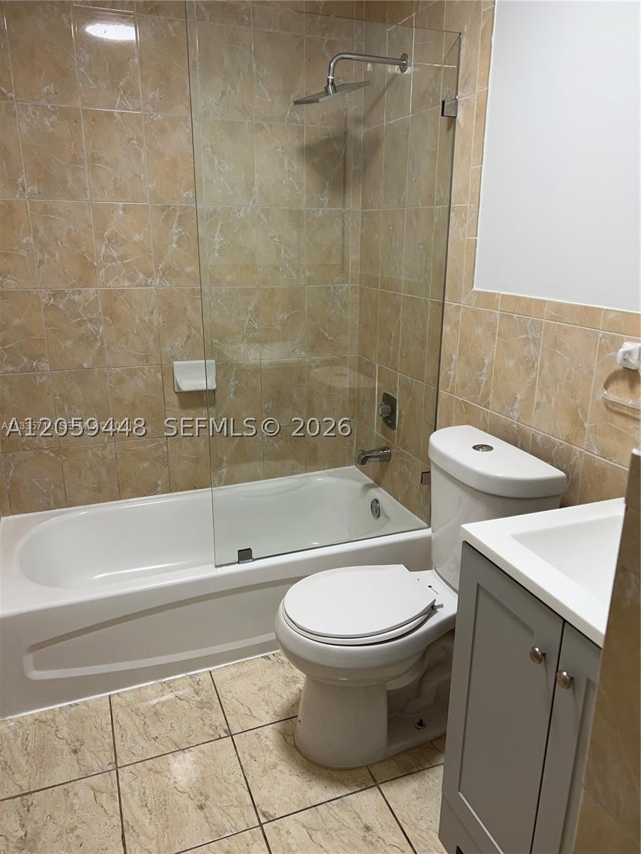 FLORIDIAN VILLAS CONDO PH - Residential
