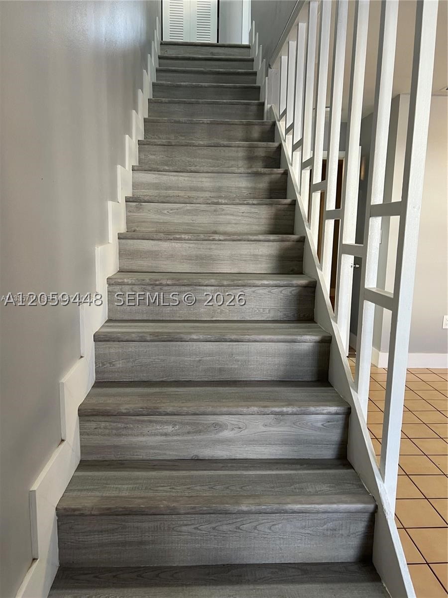 FLORIDIAN VILLAS CONDO PH - Residential