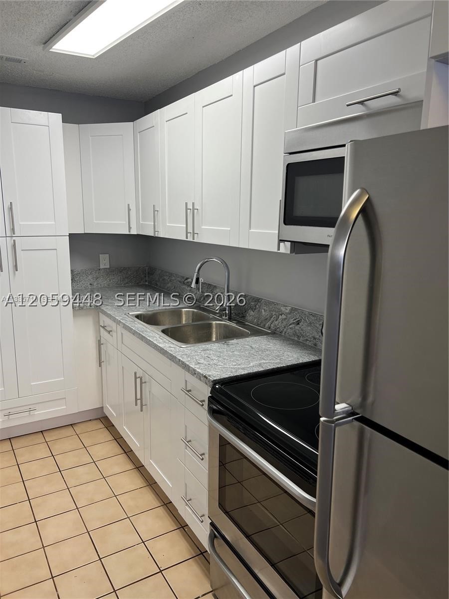 FLORIDIAN VILLAS CONDO PH - Residential