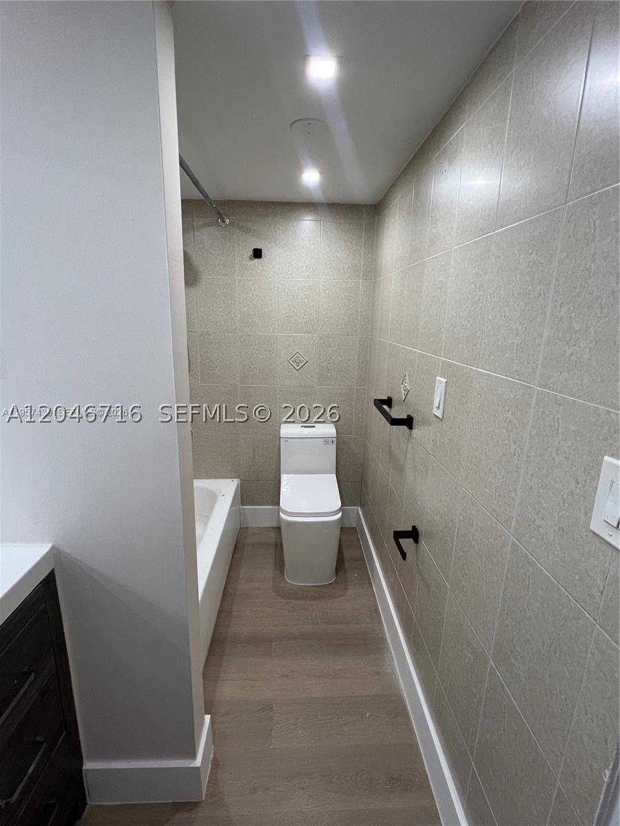 PLAZA OF AMERICAS CONDO P - Residential