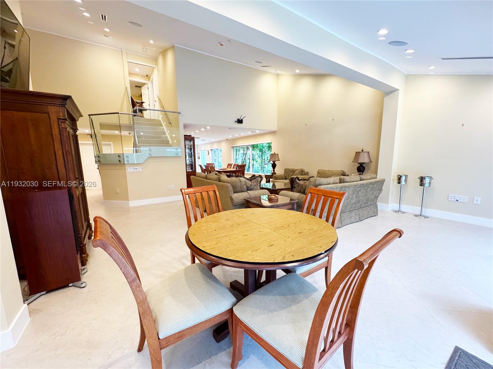 PALM-AIRE OAKS COURSE EST - Residential