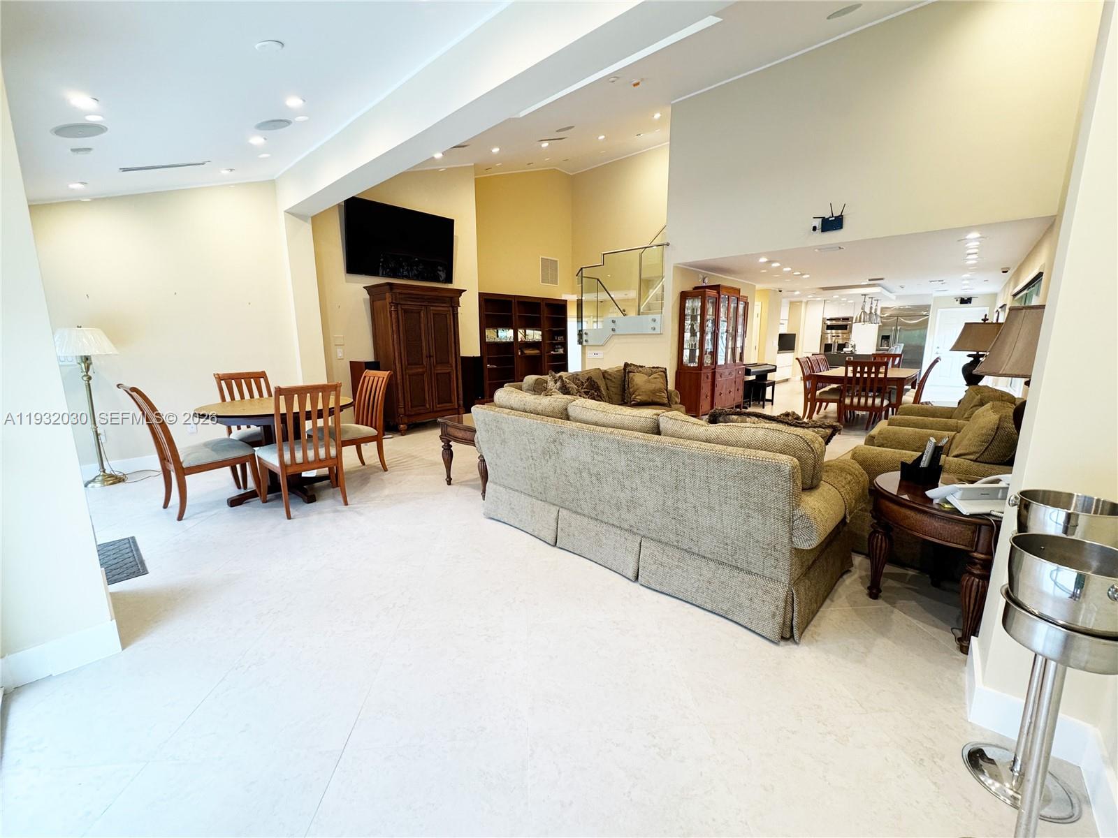 PALM-AIRE OAKS COURSE EST - Residential