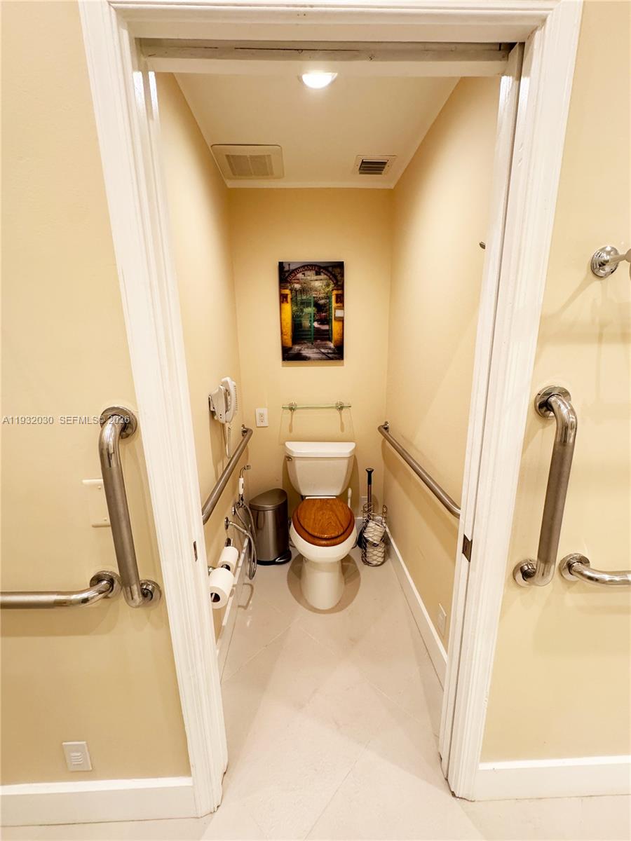 PALM-AIRE OAKS COURSE EST - Residential