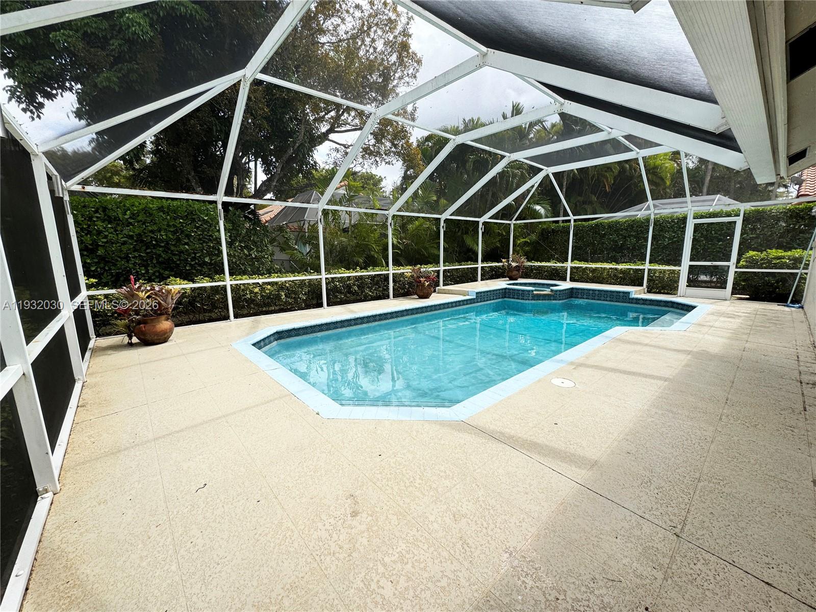 PALM-AIRE OAKS COURSE EST - Residential