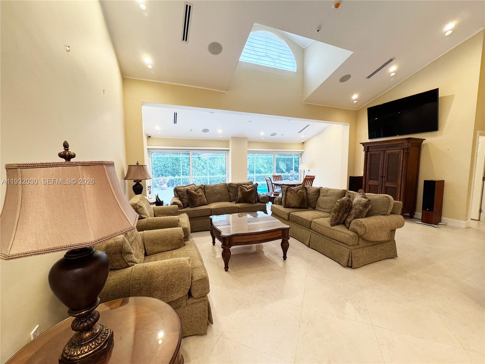 PALM-AIRE OAKS COURSE EST - Residential
