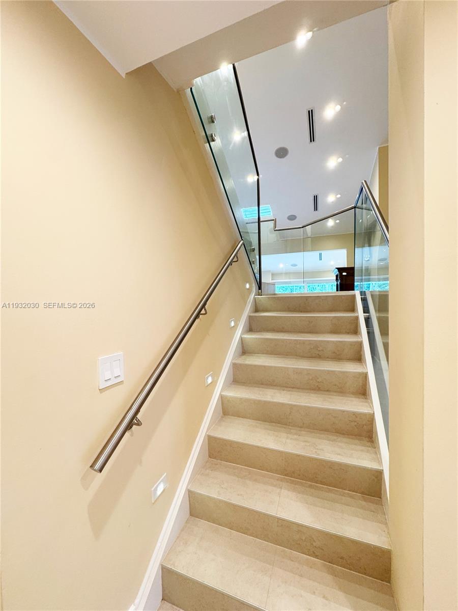 PALM-AIRE OAKS COURSE EST - Residential