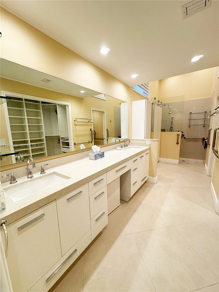 PALM-AIRE OAKS COURSE EST - Residential