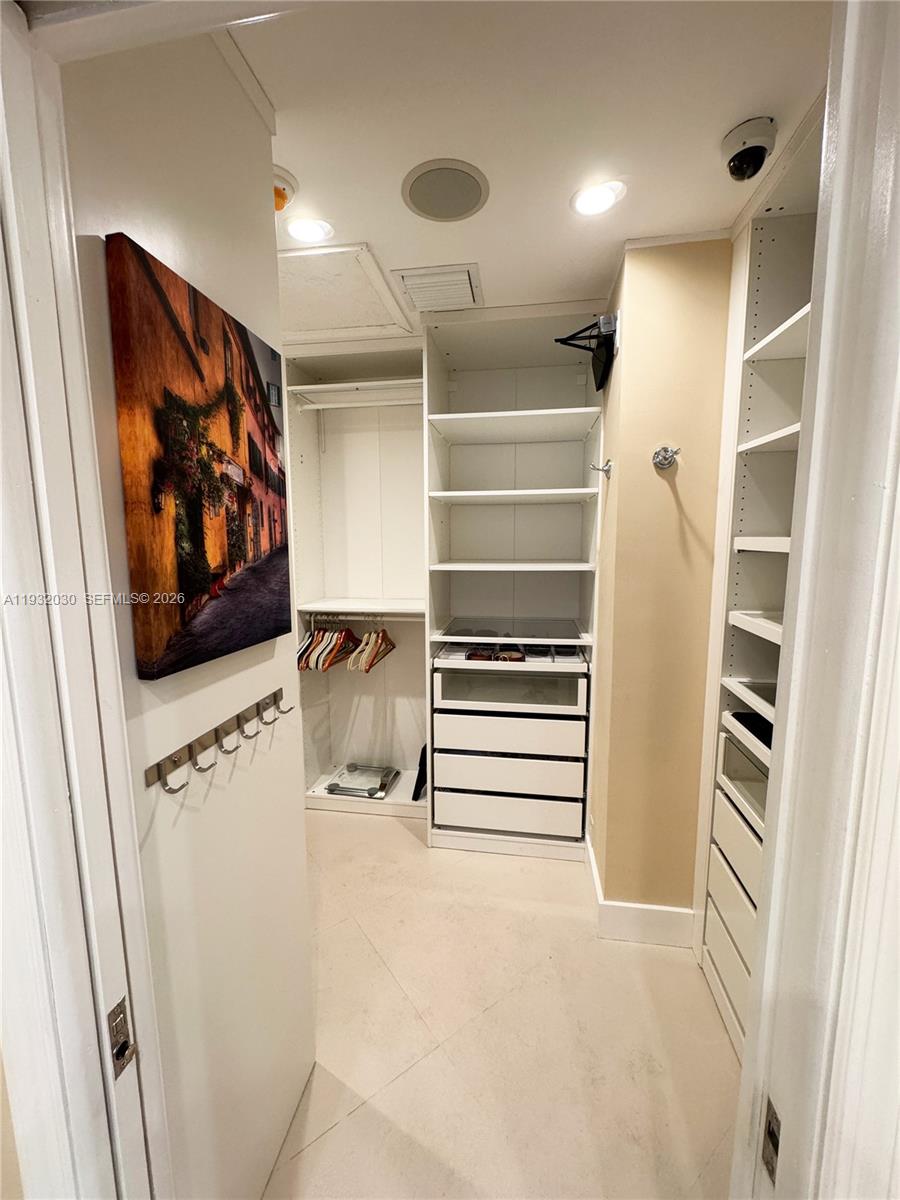 PALM-AIRE OAKS COURSE EST - Residential