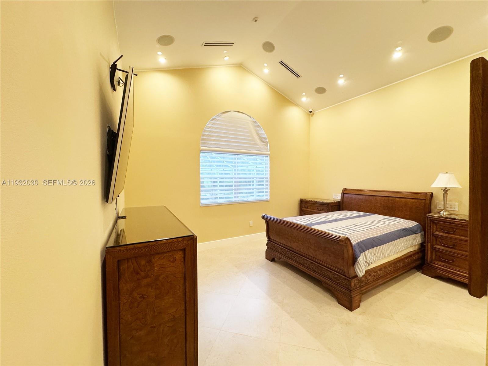 PALM-AIRE OAKS COURSE EST - Residential