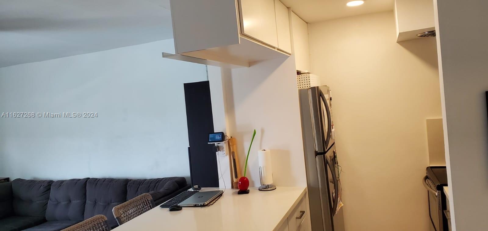 ENVOY NORTH CONDO - Residential Lease
