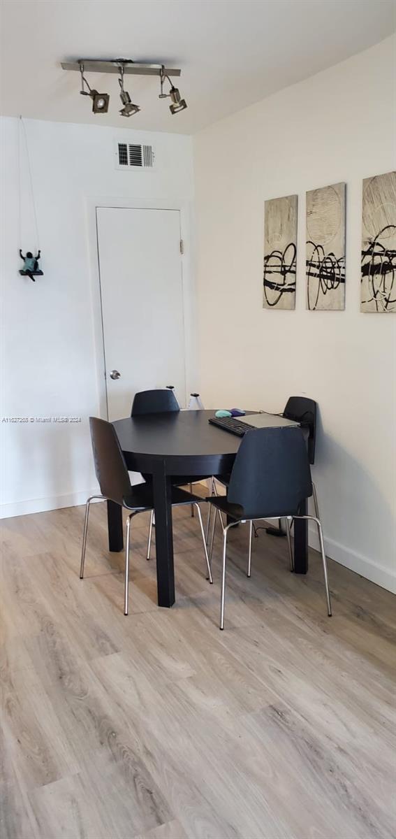 ENVOY NORTH CONDO - Residential Lease