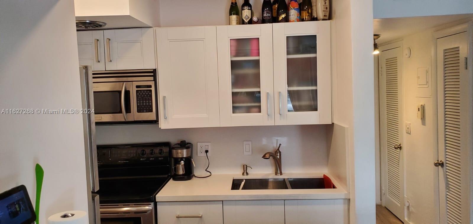 ENVOY NORTH CONDO - Residential Lease