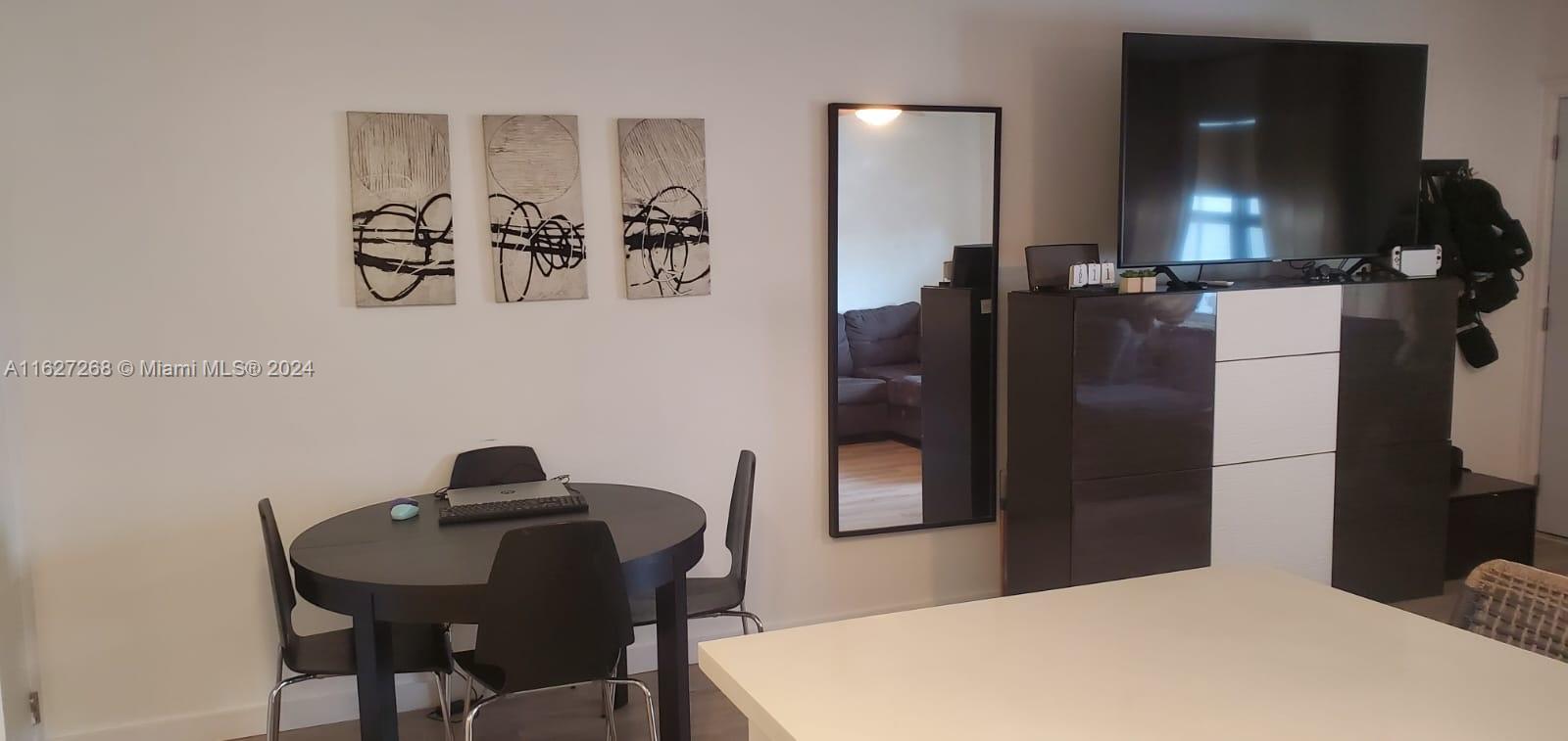 ENVOY NORTH CONDO - Residential Lease