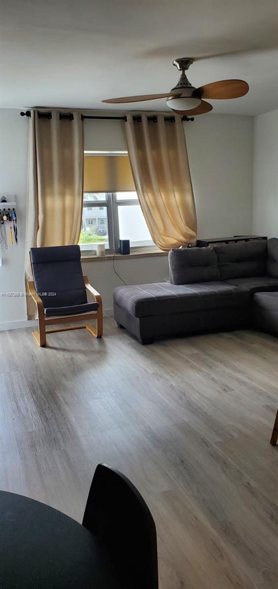 ENVOY NORTH CONDO - Residential Lease