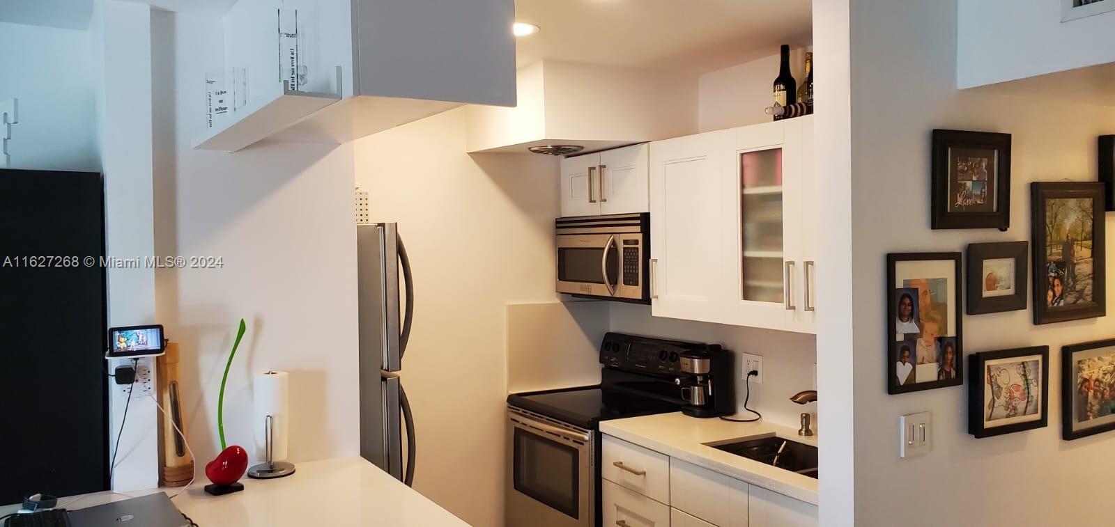 ENVOY NORTH CONDO - Residential Lease