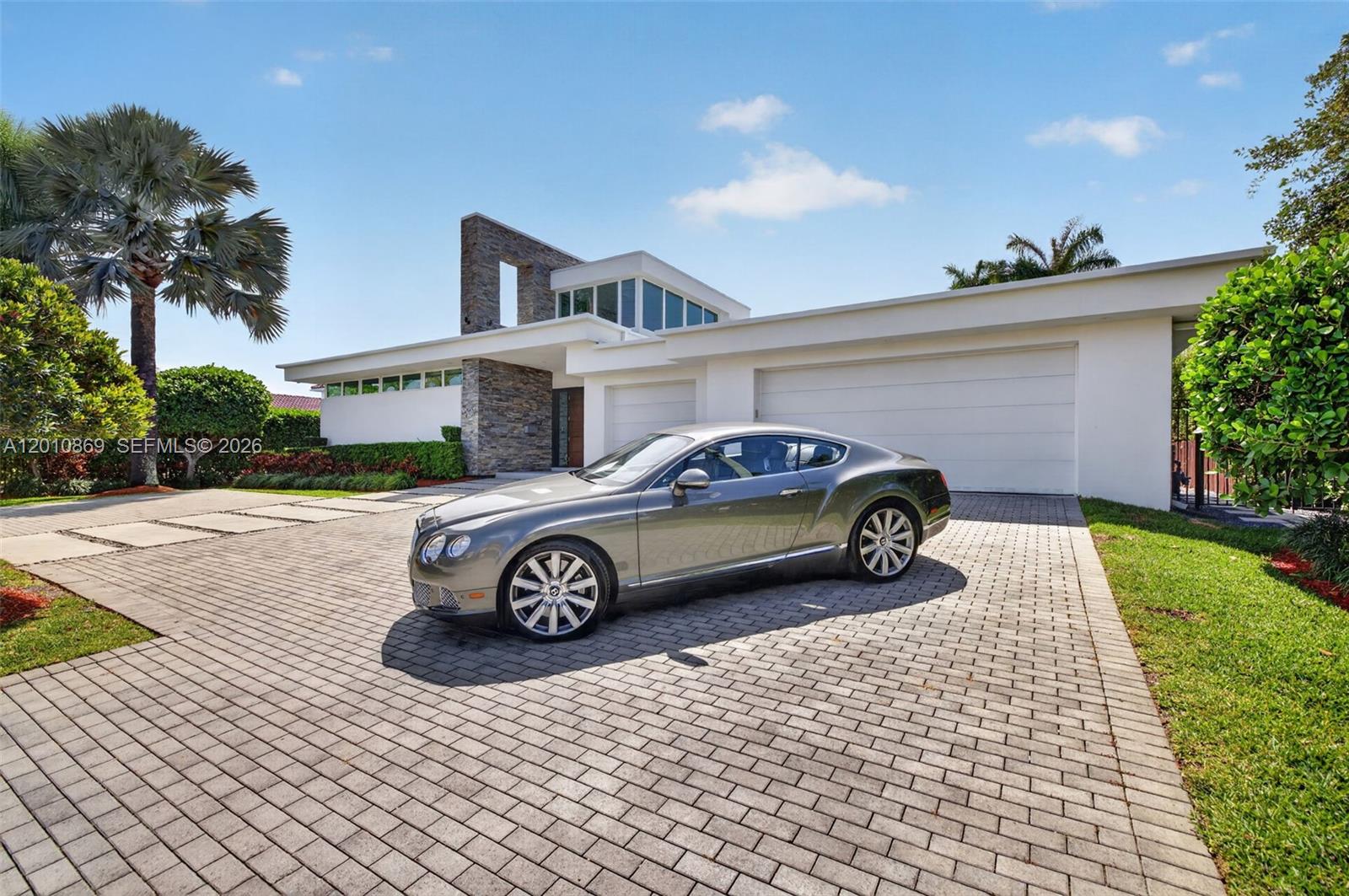 DIPLOMAT GOLF ESTATES - Residential