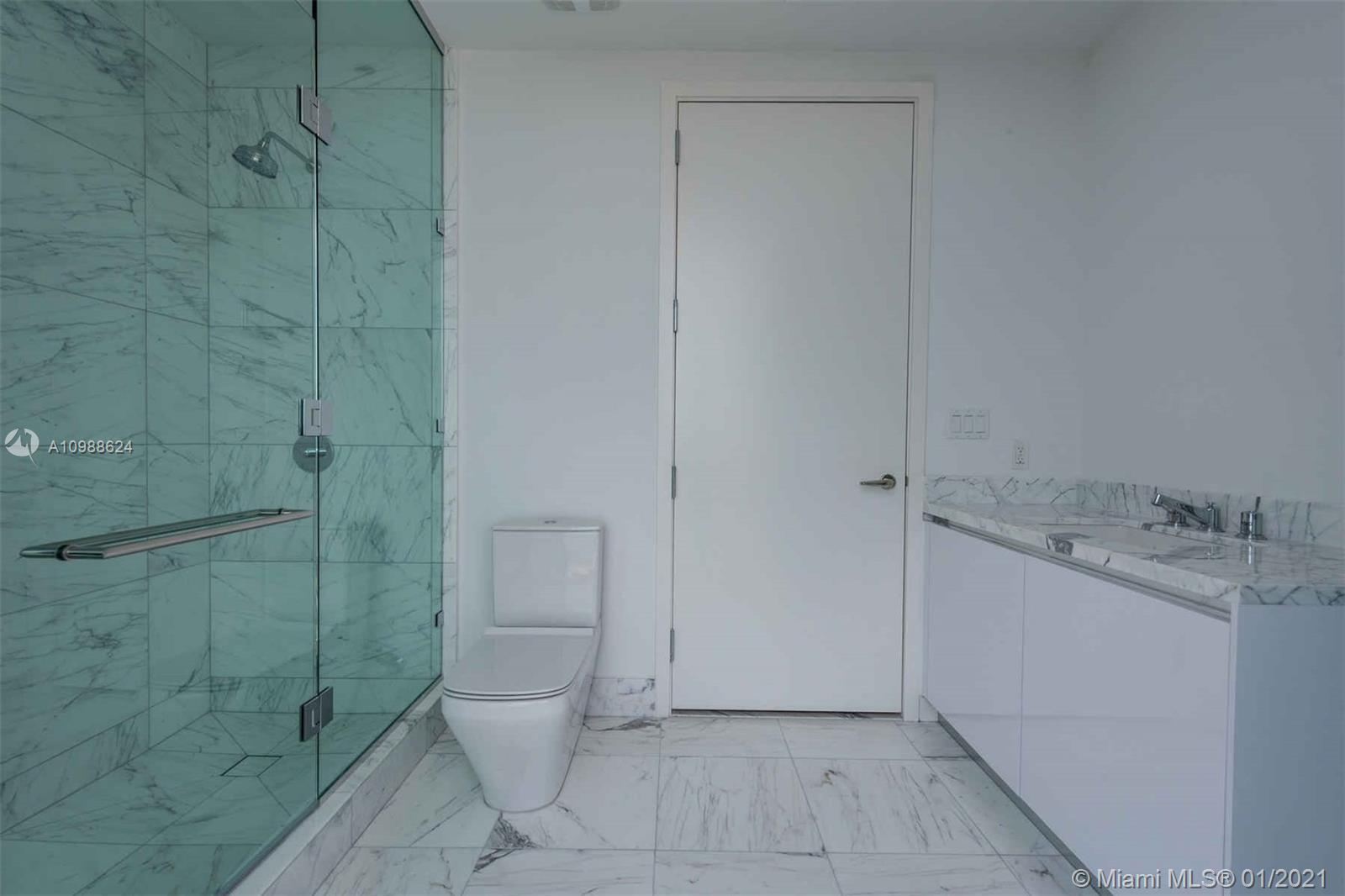 JADE SIGNATURE CONDO - Residential