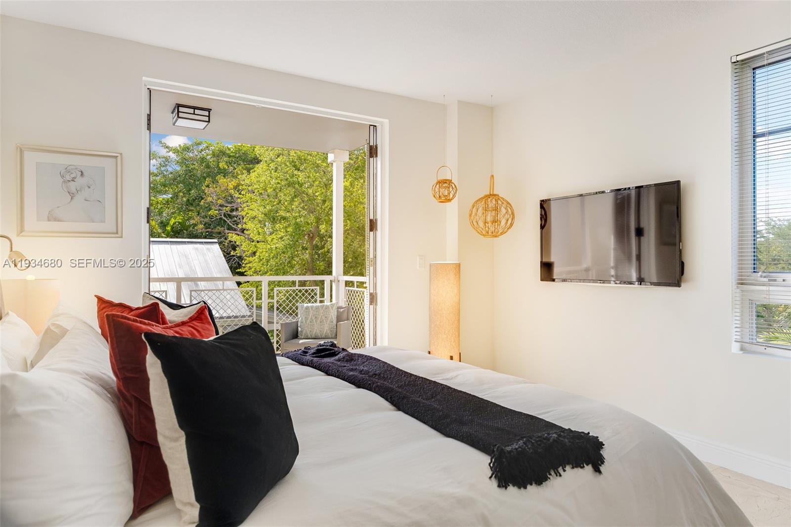 GROVE GARDEN RESIDENCES C - Residential