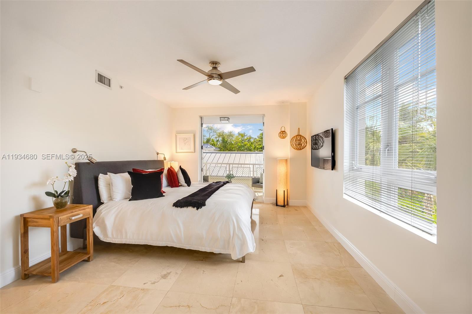 GROVE GARDEN RESIDENCES C - Residential