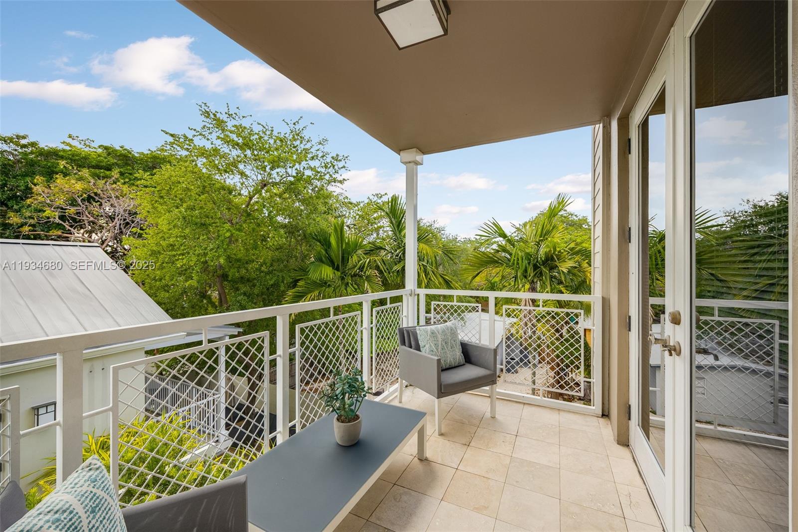 GROVE GARDEN RESIDENCES C - Residential