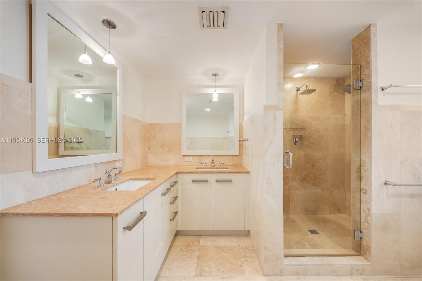 GROVE GARDEN RESIDENCES C - Residential