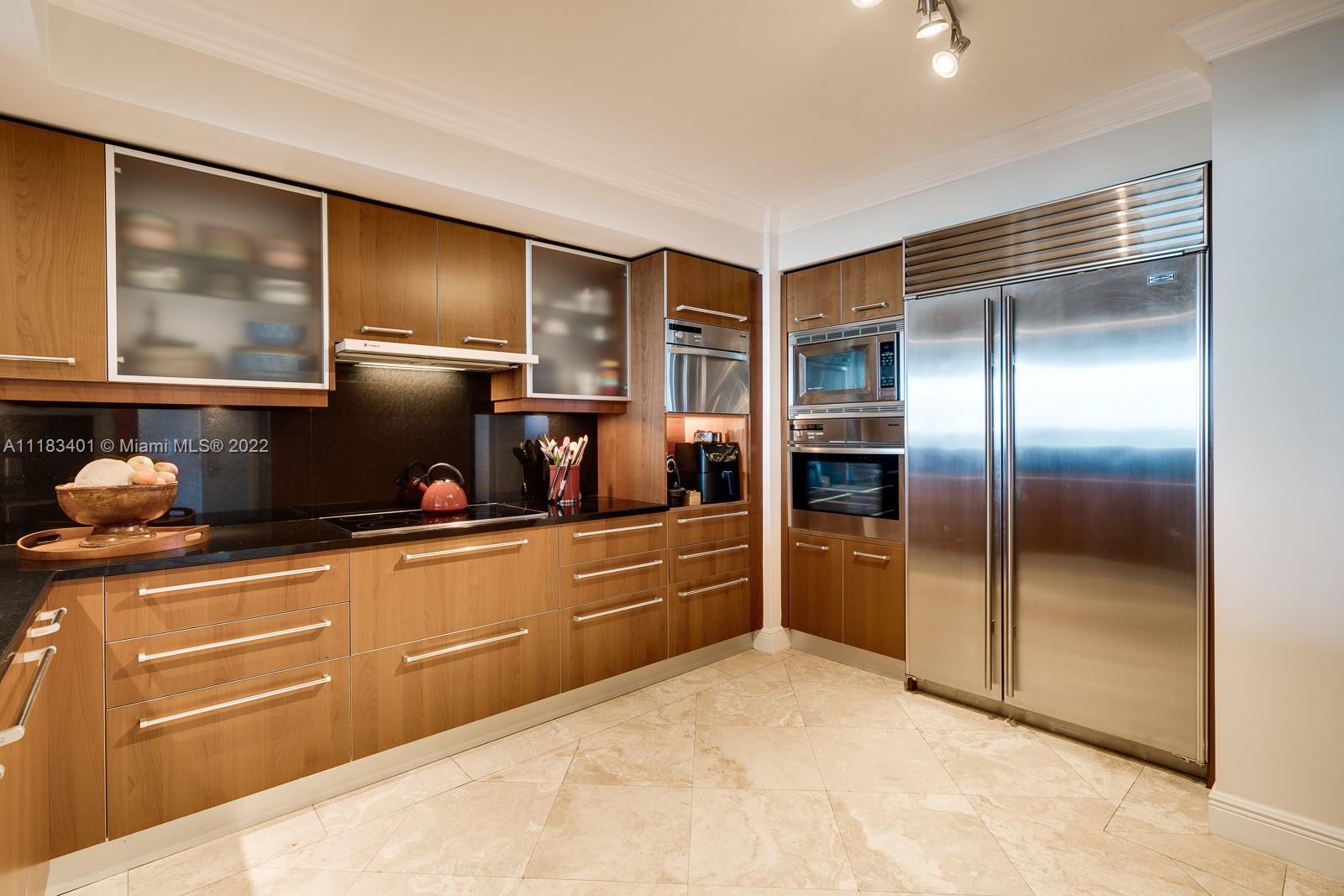 JADE RESIDENCES AT BRICKE - Residential